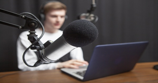 長野県佐久市、自治体が運営するSlackを活用した移住オンラインサロンの新企画「FMリモート市役所」を開始　　[ニュース]