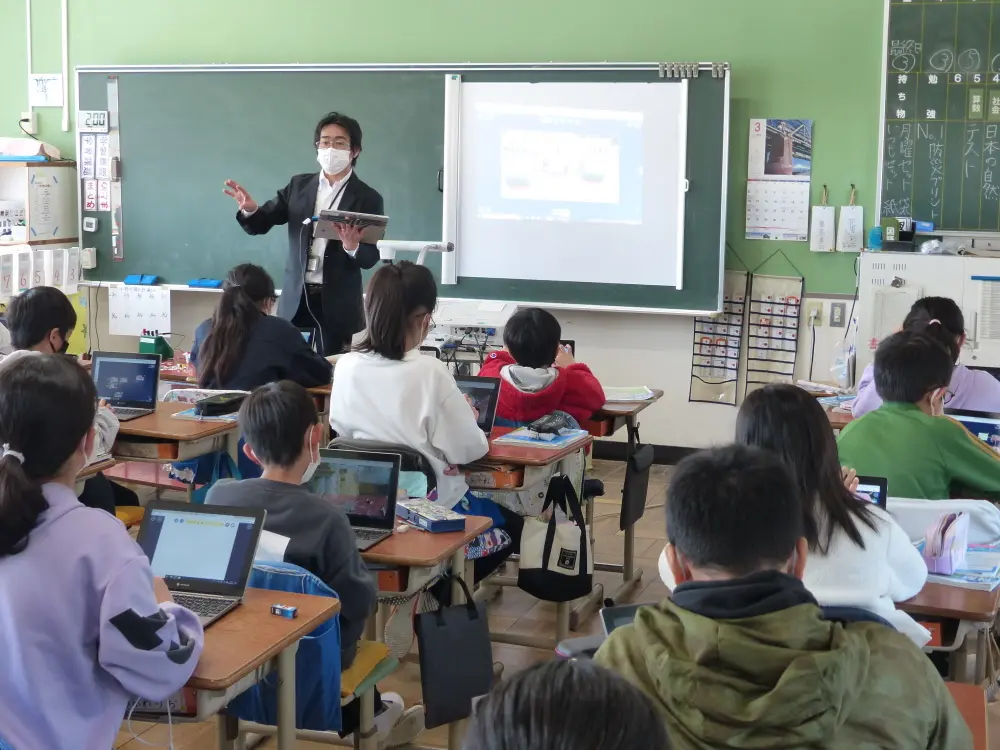 富士市、教職員に1人1台PCを導入し校務と授業の両方に使用[ニュース]